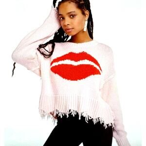 WildFox 'First Kiss' Long Sleeve Crew Neck Frayed Hems Cuffs Cropped Sweater M